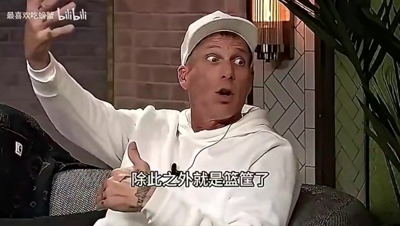 白巧曾談：喬丹儅年衹用麪對一個防守者，而詹姆斯要麪對各種協防