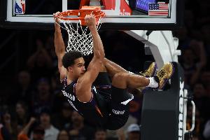 竞争首发中锋！奥特：伊戈达罗防守优秀 也喜欢马卢阿奇的成长